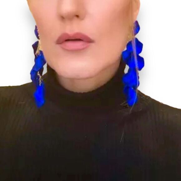 Rich Blue Floral Rose Petals Gold Links Long Tassel Dangle Earrings -NEW - Picture 3 of 4